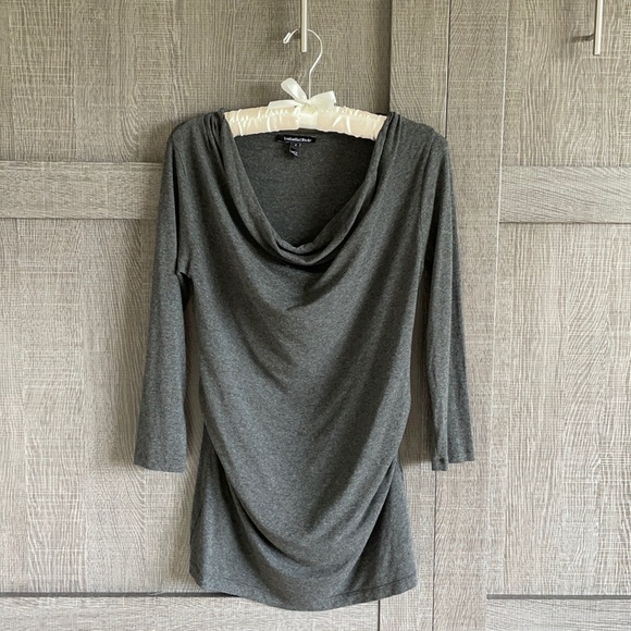 Host Pick! Isabella Oliver ‘Leiston’ top - Picture 1 of 11